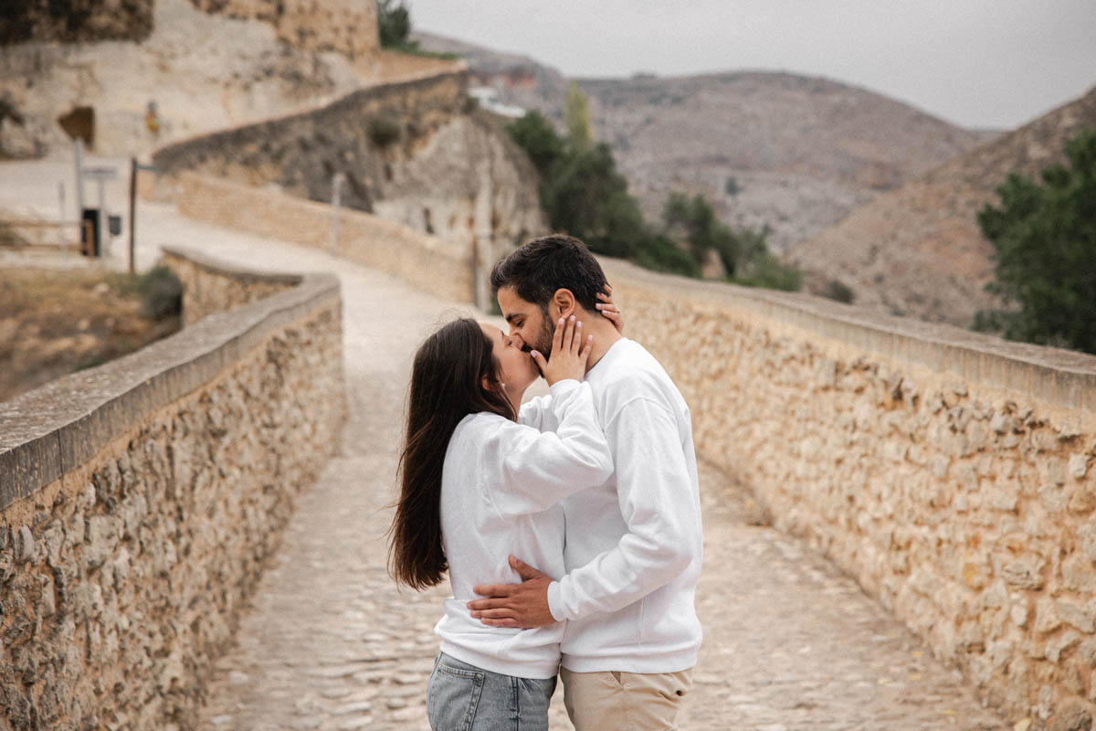 Preboda de Carlos y Nuria en el pueblo de Bocaitent en la Comunidad Valenciana realizada por Luis Hernández fotógrafo de bodas de Alcoy.